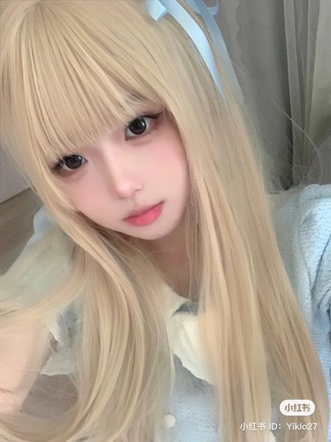 Blonde Japanese Girl, Blonde Hair Japanese, Blonde Hair Korean, Japan Hairstyle, Girl With Pigtails, 2000s Japanese Fashion, Blonde Asian, Light Blonde Hair, Blonde Hair Girl