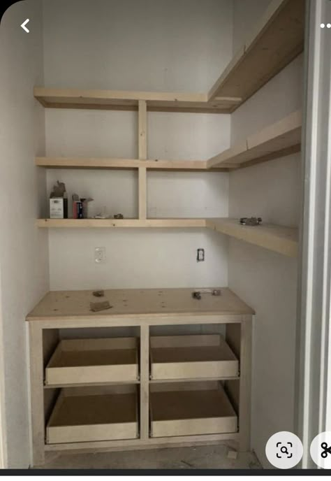 Under Stairs Pantry, Pantry Renovation, Closet Under Stairs, Pantry Closet Design, Pantry Layout, House Pantry, Small Pantry Organization, Pantry Decor, Pantry Room