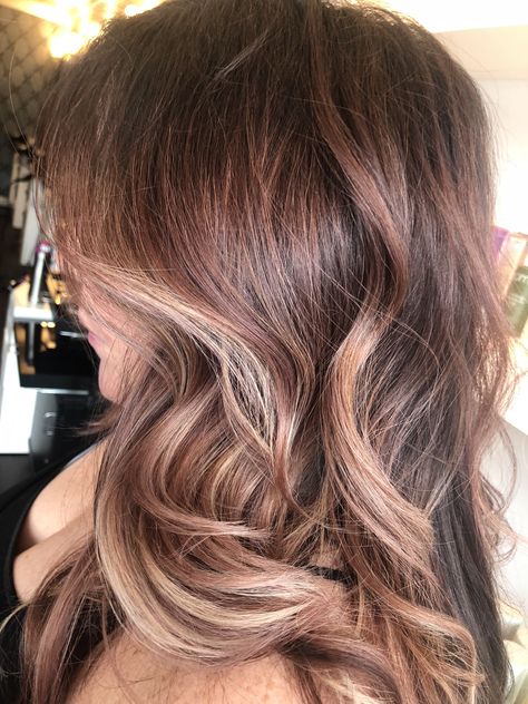 Rose Gold Highlights Brunette Dark Brown, Brown Hair With Rose Gold Highlights, Rose Beige Hair, Subtle Rose Gold Hair Brunette, Pink Brown Hair Color, Rose Gold Highlights Brunette, Chocolate Rose Gold Hair, Rose Gold Hair Balayage, Rose Brown Hair