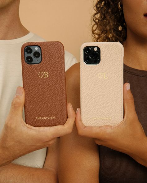 Matching Phone Cases Aesthetic, Couple Phone Cases Aesthetic, Couple Phone Cases, Iphone Case Ideas, Couple Case, Best Phone Cases, Cases Aesthetic, Leather Phone Cases, Vintage Phone Case