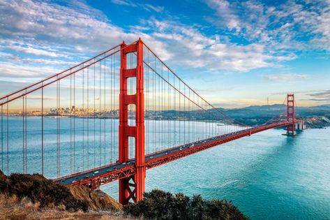 San Francisco At Night, Malibu Farm, Malibu Pier, Famous Bridges, San Francisco Golden Gate Bridge, Lombard Street, Pacific Coast Highway, Instagrammable Places, Daytona Beach