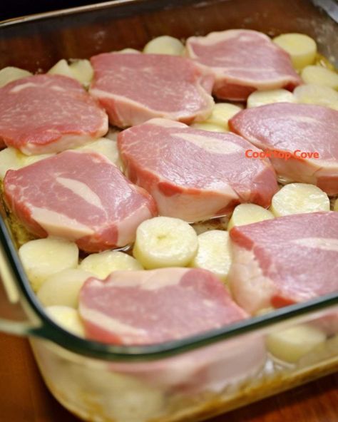 Late Night Recipes, Creamy Pork Chops And Potatoes, Creamy Pork Chops, Pork Chop Recipes Crockpot, Pork Chops And Potatoes, Pork Chop Recipes Baked, Pork Chop Dinner, Pork Recipes Easy, Pork Loin Recipes