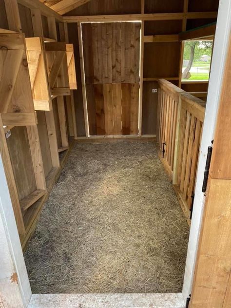 Milk Parlor, Barn Organization, Goat Life, Goat Shed, Barn Stalls, Goat House, Goat Barn, Goat Farm, Barn Garage