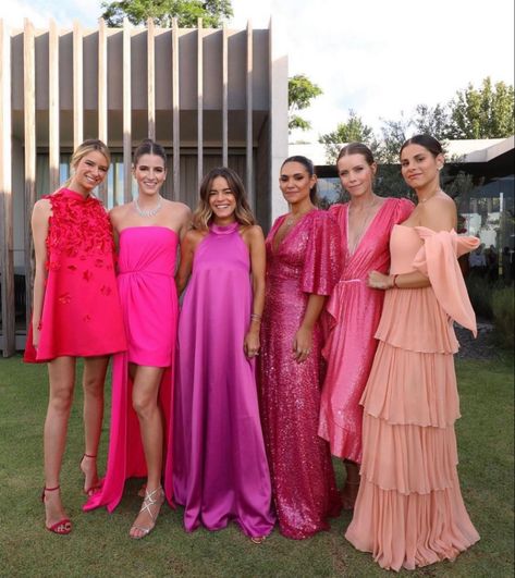 Hot Pink Bridesmaids, Dress Code Wedding, Group Of Women, Guest Attire, Wedding Guest Looks, Wedding Attire Guest, Cocktail Attire, Modieuze Outfits, Wedding Mood