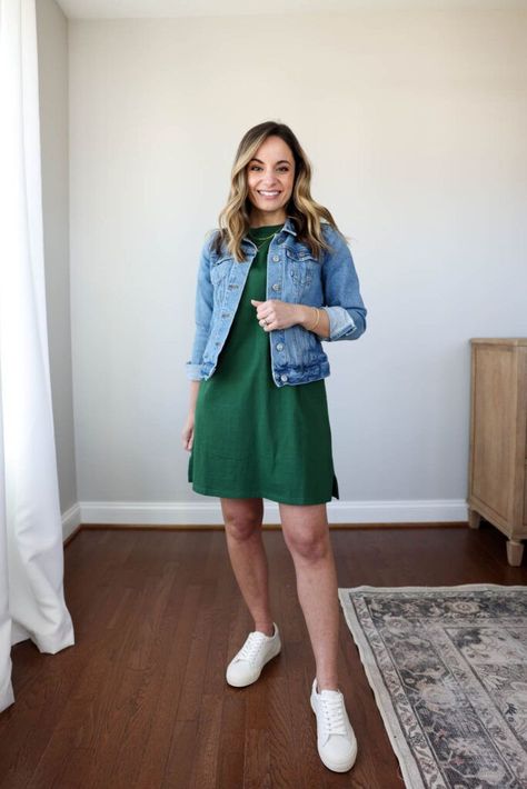 Petite-friendly t-shirt dress via pumps and pushups blog | petite style | petite t-shirt dress Dresses For Petites, Petite Outfits Casual, Pumps And Pushups, Casual Spring Dresses, Spring Events, Petite Casual, Dresses For Spring, Cute Work Outfits, Petite Jumpsuit