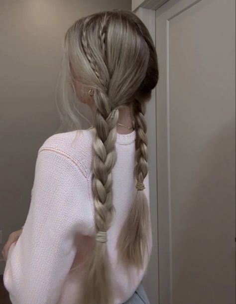 Loose Braid Hairstyles, Hairstyle Color, Cute Braided Hairstyles, Work Hairstyles, Hair Stylist Life, Braided Hairstyles Easy, Teen Hairstyles, Hairstyles For School, Aesthetic Hair