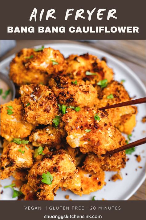 Bang Bang Cauliflower| Bang Bang Cauliflower is the perfect crispy snack. It’s also paleo, keto, vegan and can be made gluten-free, which makes it an ideal side for any recipe. Cauliflowers versatility allows it to be used in countless ways, and makes it easy to sneak in some extra veggies! |#bangbangcauliflower #vegansnack #veganrecipe #spicycauliflower Bang Bang Cauliflower Recipe, Tasty Fried Rice, Bang Bang Cauliflower, Cauliflower Recipes Healthy, Cauliflowers, Spicy Cauliflower, Meatless Main Dishes, Keto Vegan, Healthy Gluten Free Recipes