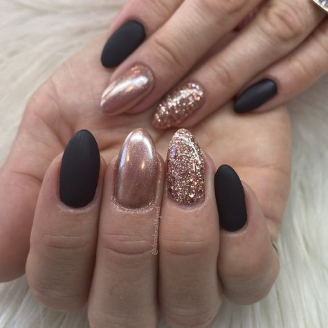 New Years Chrome Nails, Rose Gold Nails And Black, Rose Gold New Years Nails, Black And Rose Gold Nails Design Classy, New Years Nails Matte, New Years Nail Designs Matte, Chrome New Years Nails, Gold Nye Nails, New Years Nails Black And Rose Gold