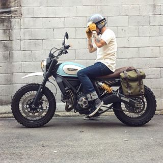 Ducati Desert Sled, Ducati Scrambler Custom, Scrambler Icon, Enduro Vintage, Romantic Lovers, Desert Sled, Moto Scrambler, Art Shadow, Scrambler Custom