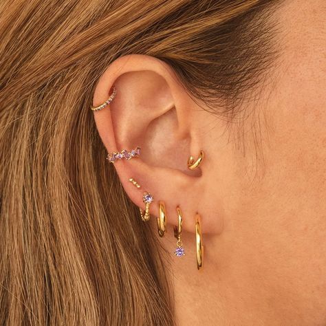 Purple Ear Piercings, Cool Ear Piercings, Pretty Ear Piercings, Cute Piercings, 1 Tattoo, Dope Jewelry, Earrings Inspiration, Back To Basics, Gold Earring