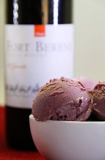 Jo and Sue: Red Wine Ice Cream Wine Ice Cream Recipe, Red Wine Ice Cream, Wine Ice Cream, Boozy Ice Cream, Scoops Of Ice Cream, Granitas, Ice Cream Maker Recipes, Homemade Ice Cream Recipes, Love Ice Cream