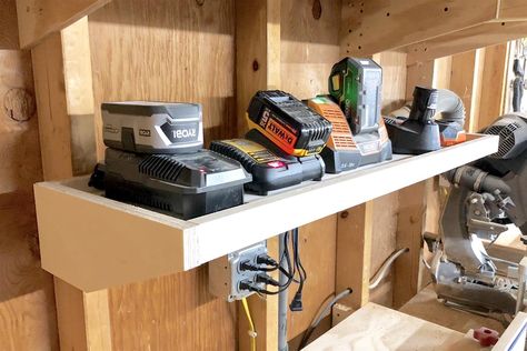 Workbench Charging Station, Garage Tool Charging Station, Power Tool Charging Station Ideas, Battery Charger Station Diy, French Cleat Charging Station, Tool Charging Station Ideas, Charging Station Ideas Garage, Cordless Battery Storage, Charging Station For Power Tools