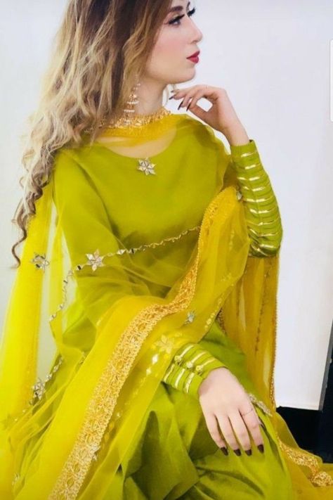 Latest and stylish mahndi Mayans party wear dress designing ideas 2023 for women and girls. #mehndi #henna #wedding #hennaart #hennaartist #mehndidesigns #hennatattoo #mehendi #mehndidesign #hennadesign #mehndiartist #hennadesigns #mehndiart #bride #bridalhenna #hennainspire #art #hennalove #indianwedding #bridalmehndi #bridal #mehandi #love #hennawedding #pakistaniwedding #hennainspo #mehndilove #whitehenna #mehndibride #hennainspiration Lace Dress Design, Stylish Short Dresses, Pakistani Dresses Casual, Pakistani Fashion Party Wear, Beautiful Pakistani Dresses, Sleeves Designs For Dresses, Simple Pakistani Dresses, Designer Party Wear Dresses, Stylish Party Dresses