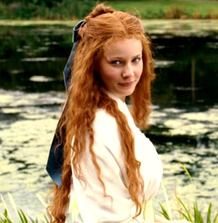 Rachel Hurd-Wood as Evangeline Jenner Rachel Hurd Wood Red Hair, Mona Mayfair, Rachel Hurd Wood, Redhead Characters, Dorian Gray, Oscar Wilde, Long Curly Hair, Long Curly, Pretty Face