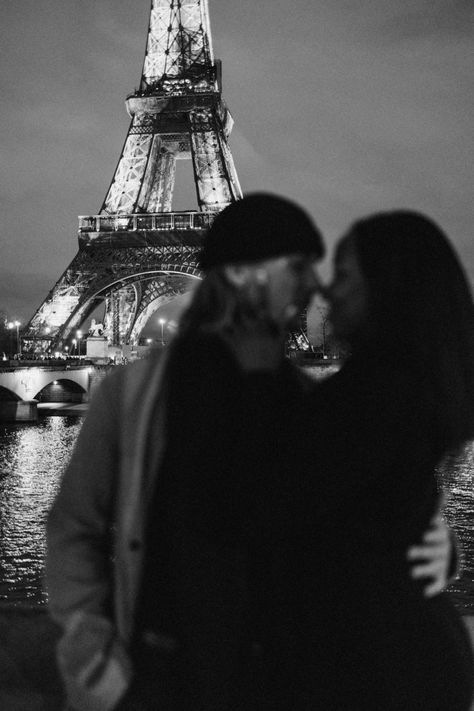 Rich Relationship Aesthetic Black, Rich Power Couple Aesthetic, Rich Couple Aesthetic Black And White, Paris Romance Aesthetic Night, Luxury Romance, Wealthy Interracial Couples, Romantic Nights, Paris Romance, 31 December