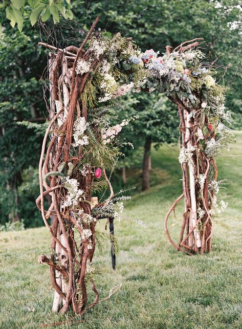 Floral and branches wedding arch Branch Arch Wedding, Barn Backdrop, Wedding Arches Outdoors, Diy Wedding Arch, Wedding Arbors, Wedding Branches, Forest Theme Wedding, Wedding Arch Rustic, Wedding Arbour