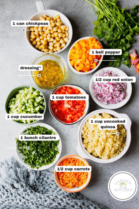 Quinoa Chickpea Salad, Mediterranean Quinoa Salad, Chickpea Salad Recipes, Chickpea Salad, Quinoa Recipes, Canned Chickpeas, How To Cook Quinoa, Fresh Veggies, Healthy Salad Recipes