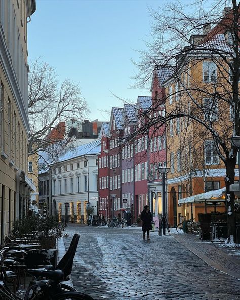 Copenhagen girly by heart ❤️‍🩹 #scandistyle #saturdaymood #staturdayvibes #lifelately #happymakers #mitkbh #københavn #thatgirlaesthetic… | Instagram Winter In Copenhagen, Denmark Aesthetic Winter, Copenhagen Winter Aesthetic, Copenhagen January, Copenhagen Denmark Aesthetic, Winter Copenhagen, Aesthetic January, Denmark Winter, Copenhagen In Winter