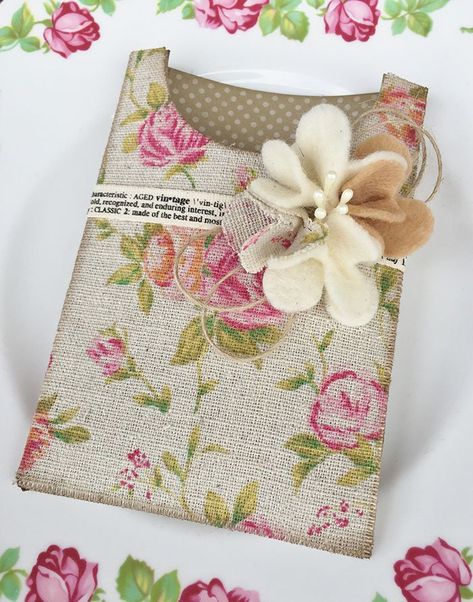 Shop Contour Tammy Tutterow Scoop Pocket Steel Rule Dies, Contour Tammy Tutterow Floweret Posies Steel Rule Dies and more Diy Ephemera, Journal Pockets, Paper Pocket, Pocket Envelopes, Scrap Ideas, Box Cards, Gift Envelope, Printed Ribbon, Pocket Cards