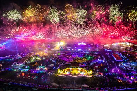 Edc Wallpaper, Best Christmas Vacations, Las Vegas 2023, Festival Planning, Vegas 2023, Destination Marketing, Edc Las Vegas, Electric Daisy, Electric Daisy Carnival