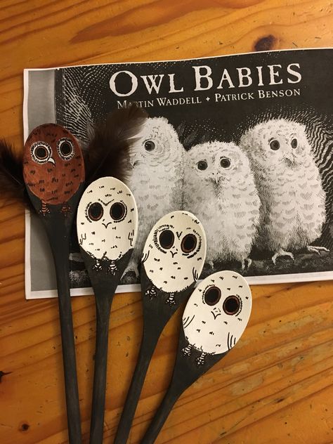 Story Telling Wooden Spoons, Story Spoons Ideas, Story Spoons Eyfs, Story Baskets Ideas, Owl Babies Activities, Owl Babies Eyfs Activities, Picture Book Crafts, Story Sack Ideas, Owl Babies Book