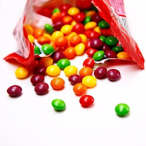 #DidYouKnow that the red food coloring carmine used to create the bright red look of Skittles candy is made from boiled and crushed cochineal insects? Other than spooking those who are afraid of bugs and beetles eating this byproduct is not at all harmful except to those who are specifically allergic to the cochineals scales . #KnowYourIngredients #Malibu #Health #Skittles #Gross #Bugs #Cooking #Baking #FoodColoring #FoodScience Rainbow Bath Bomb, Popular Candy, Red Food Coloring, Taste The Rainbow, Think Food, Essential Oil Fragrance, Red Food, Citrus Scent, Sweet Candy