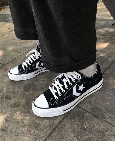 Shoe Inspo Converse, All Black Converse Outfit, Converse All Star Outfit, Converse Shoes Black, All Star Outfit, Converse Shoes Men, All Black Converse, All Star Converse, Sneakers Converse