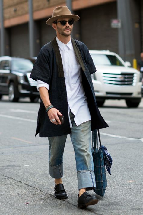 Street Style at New York Fashion Week: Men’s - Slide Show - NYTimes.com Men's Street Style, Cuffed Pants, Men Street, Man Style, Mens Fashion Trends, Mens Style, Looks Style, Long Shirt, Mens Street Style