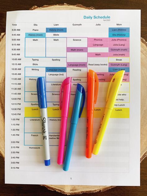 How To Lesson Plan For Homeschool, Home Education Uk Lesson Plans, Homeschool Lesson Planning, Homeschool Lesson Plan Template Free, Homeschool Daily Schedule Template, Homeschool Planning Printables, Homeschool Daily Schedule, Busy Mom Planner, First Day Of Homeschool