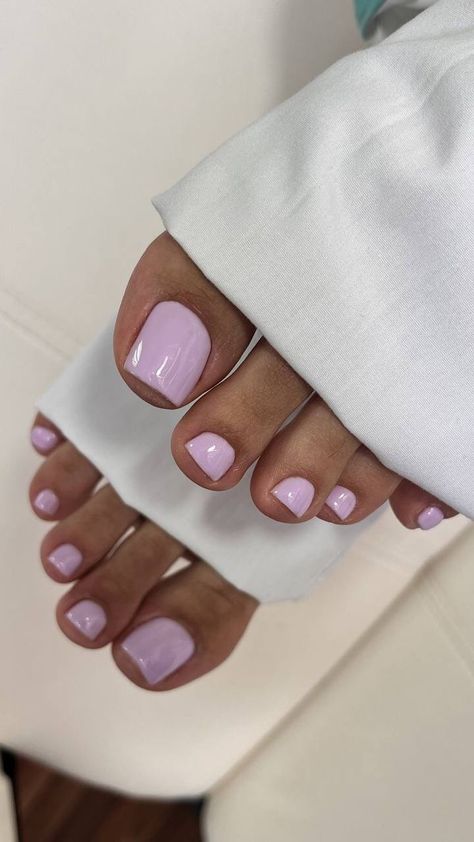 Nails Feet Color, Pedicure Summer Ideas, Spring 2024 Toe Nail Colors, Spring Pedicure Colors 2024, Gel Toe Nails Summer, Pedicure Colors Spring 2024, Pedicure Spring, Pink Toe Nails, Spring Pedicure