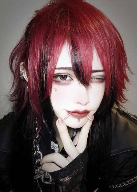 Visual Kei Accessories, Vkei Hair, Japan Style Fashion, Vkei Makeup, Visual Kei Makeup, Japan Boy, Boy Icon, Malice Mizer, High Characters