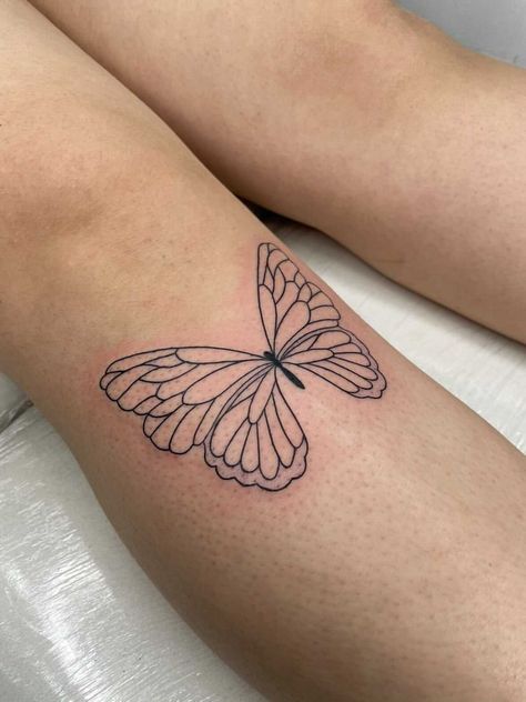 Butterfly Tattoo No Shading, Tattoos Manifestation, Butterfly Foot Tattoo, Butterfly Tattoo Stencil, Unique Butterfly Tattoos, Belly Tattoos, Chic Tattoo, Sibling Tattoos, Forearm Tattoo Women