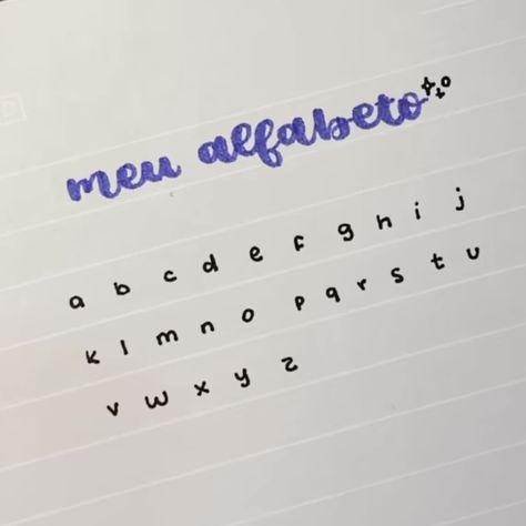 Handwriting Fonts Aesthetic, Alfabeto Aesthetic, Lowercase Letter Practice, Title Decoration, Alfabeto Lettering, Handwriting Template, Handwriting Practice Paper, Handwriting Examples, Pretty Handwriting