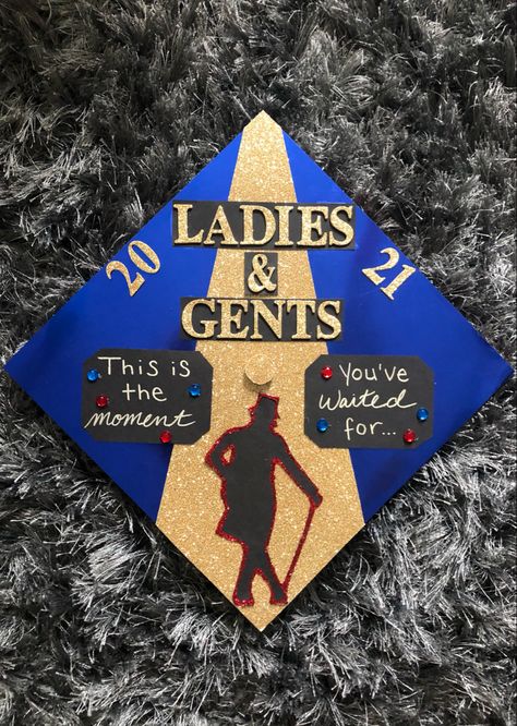 Disney Graduation Cap, Funny Graduation Caps, Creative Graduation Caps, Graduation Cap Ideas, Disney Graduation, College Grad Cap Ideas, Grad Cap Decorated, Homecoming Freshman, Graduation Cap Decoration Diy