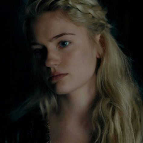 Alicia Agneson Freydis, Alicia Agneson Vikings, Freydis Vikings, Laena Velaryon, Visenya Targaryen, Aemond Targaryen, Icons Girls, The Last Kingdom, Dream Dresses