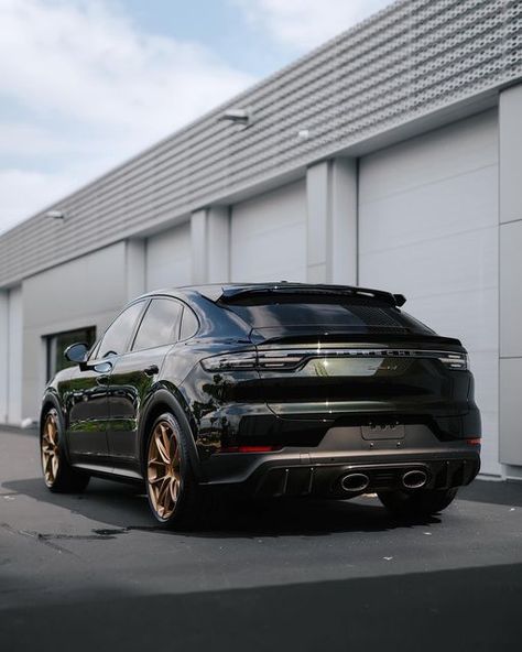 Porsche Cayenne Collective on Instagram: "Cayenne Turbo GT in Dark Olive Metallic. This is one of the most stunning colors you could choose for your Porsche. 📸 @porscheexchange" Porsche Cayenne Turbo Gt Black, 2024 Porsche Cayenne Turbo Gt, Porsche Truck, Porsche Cayenne Turbo Gt, Cayenne Porsche, Porsche Cayenne Gts, Cayenne Gts, Car Comfort, Porsche Gt