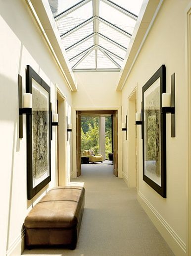 Peaked skylight corridor Modern French Cottage, Decorating Hallways, Hamptons Modern, Pitched Ceiling, Contemporary Staircase, French Interior Design, Sky Light, Casa Container, Architecture Inspiration