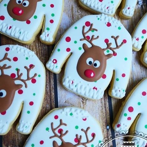 December Cookies, Christmas Sweater Cookies, 2024 Cookies, Rolled Cookies, Ugly Christmas Sweater Cookies, Sweater Cookies, Royal Icing Sugar Cookies, Icing Sugar Cookies, Decorated Christmas Cookies