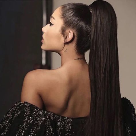 Ariana Grande Ponytail, Idee Username, Ariana Grande Tattoo, Hair In A Ponytail, Ariana Grande Hair, High Ponytail Hairstyles, Big Braids, Ariana Grande Style, Ariana Grande Wallpaper