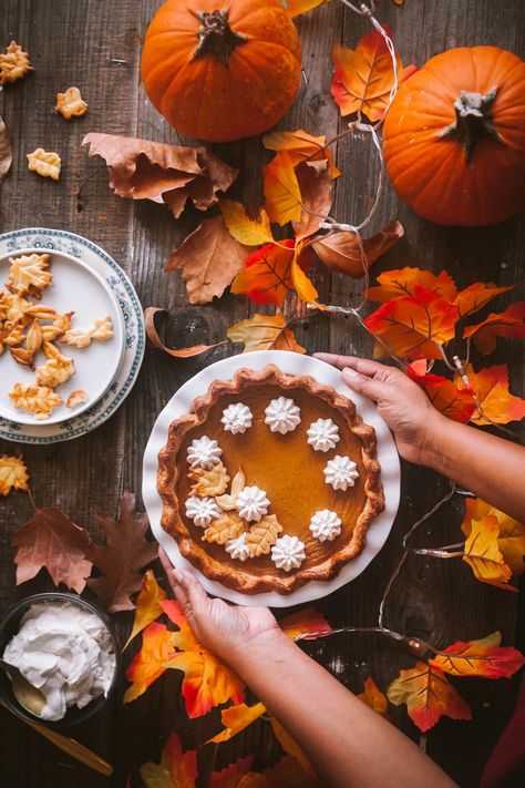 Thanksgiving Pumpkin Pie Pumpkin Pie Aesthetic, Pie Aesthetic, Spiced Whipped Cream, Pumpkin Pie Spice Mix, Fun Thanksgiving Desserts, Buttery Pie Crust, Best Pumpkin Pie, Thanksgiving Wallpaper, Pie Tops