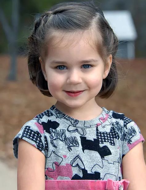 Quick Toddler Hairstyles, Kids Bob Haircut, Asymmetrical Bob Haircuts, Toddler Hairstyles, Girls Short Haircuts, Stacked Bob Haircut, Bob Hairstyles With Bangs, Cute Short Haircuts, Toddler Hairstyles Girl