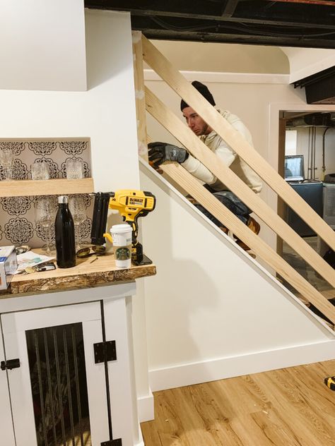 HOW TO BUILD A MODERN HORIZONTAL RAILING 2 How To Build A Railing For Stairs, Diy Farmhouse Stair Railing, Basement Stair Banister Ideas, 2x4 Stair Railing, Open Wall To Basement Stairs, Diy Stairway Railing, Diy Basement Stair Railing, Stair Railing Update, Diy Horizontal Stair Railing