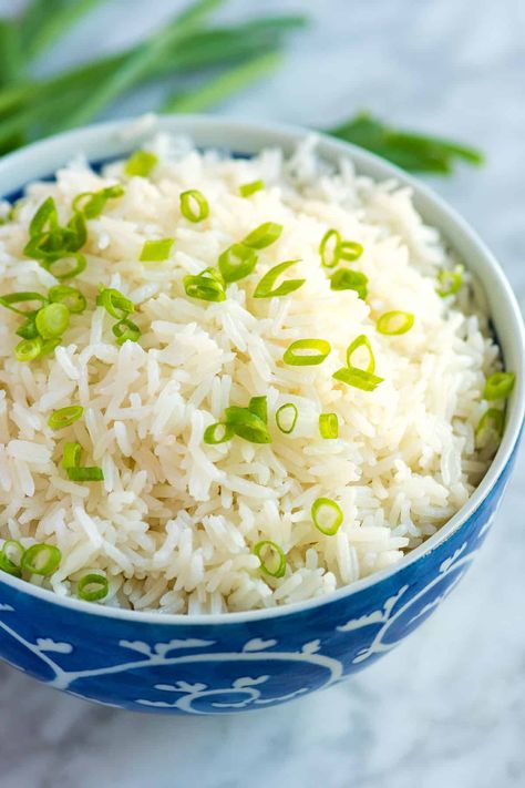 Extra Easy Coconut Rice Rice In A Pot, Easy Coconut Rice, Current Recipes, Coconut Rice Recipe, Plain Rice, Cooking Jasmine Rice, Salmon And Rice, Side Dish Recipes Easy, Coconut Rice