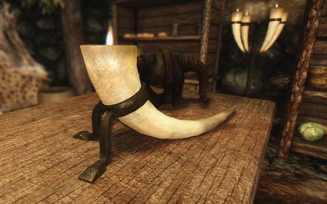 Skyrim Decor, Skyrim Wedding, Skyrim Crafts, Skyrim Party, Viking Camp, Dnd Diy, Hobbit Party, Medieval Decor, Skyrim Mods