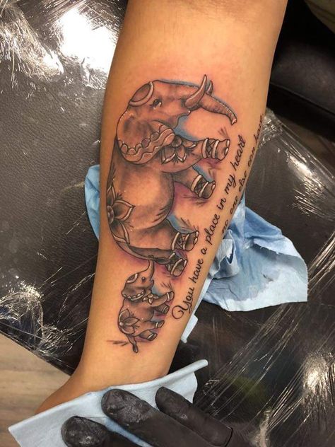 Mother Tattoos Elephant, Elephant Women Tattoo, Elephant Tattoos Memorial, Elephant Remembrance Tattoos, Elephant Tattoos On Black Women, Back Elephant Tattoo Women, Big Mother Daughter Tattoos, Elephant Tattoos With Color, 2 Elephant Tattoos