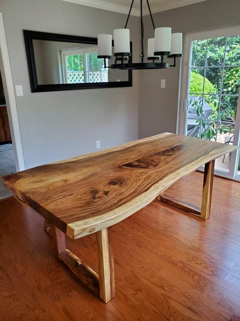 Wood Slab Dining Table, Contemporary Dining Room Furniture, Wooden Dining Table Designs, Wood Slab Table, Set Meja Makan, Maine Cottage, Wood Tables, Live Edge Dining Table, Contemporary Dining Room