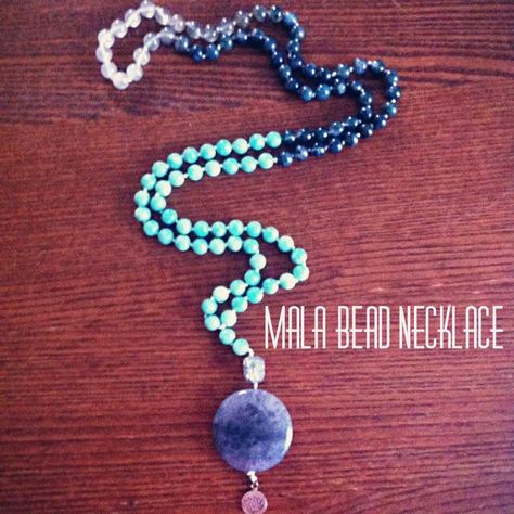 Diy Tassel Necklace, Mala Beads Diy, Mala Jewelry, Bead Diy, Mala Bead Necklace, Meditation Beads, Beaded Necklace Diy, Necklace Diy, Tibetan Buddhism