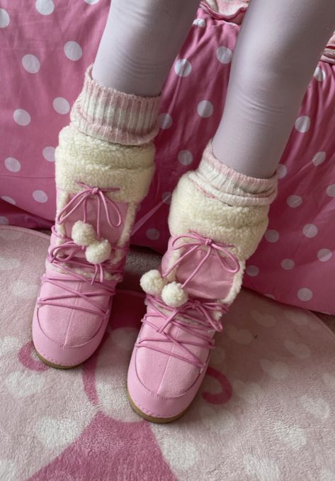 Cute Core Shoes, Cutecore Shoes, Kawaiicore Outfits, Raspberry Latte, Bear Sanrio, Kawaii Fits, My Melody Strawberry, My Melody Outfit, Cutecore Outfit