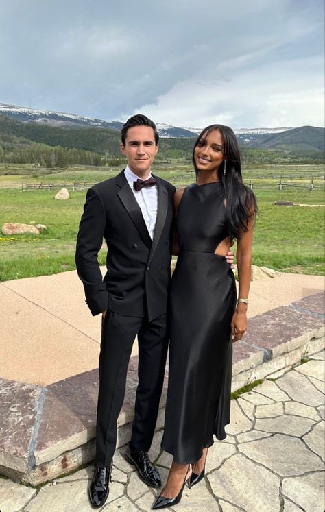 Black Tie Couple, Wedding Attire For Guests, Black Wedding Guest Outfits, Jasmine Tookes Style, Jasmin Tookes, Black Tie Dress Code, Swirl Couples, Long Party Dress, Black Tie Wedding Guests