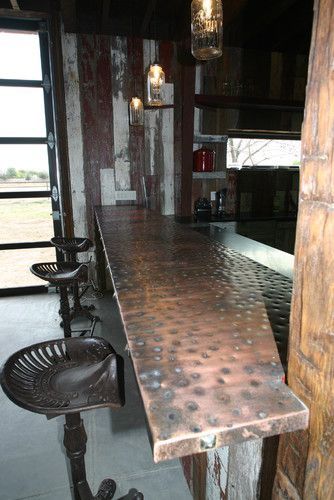 43 Super Cool Bar Top Ideas to Realize Bar Top Design, Tractor Bar, Metal Bar Top, Copper Bar Top, Tractor Seat Bar Stools, Bar En Plein Air, Barn Bar, Wood Bar Top, Bar Countertops